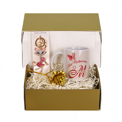 Подаръчен комплект "Мама" с чаша, златна роза и метален ключодържател